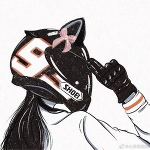 Meet your Posher, Roxanne